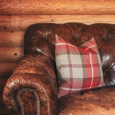 Tomatin - Luxury Two Bedroom Log Cabin With Hot Tub Berwick Upon Tweed Εξωτερικό φωτογραφία