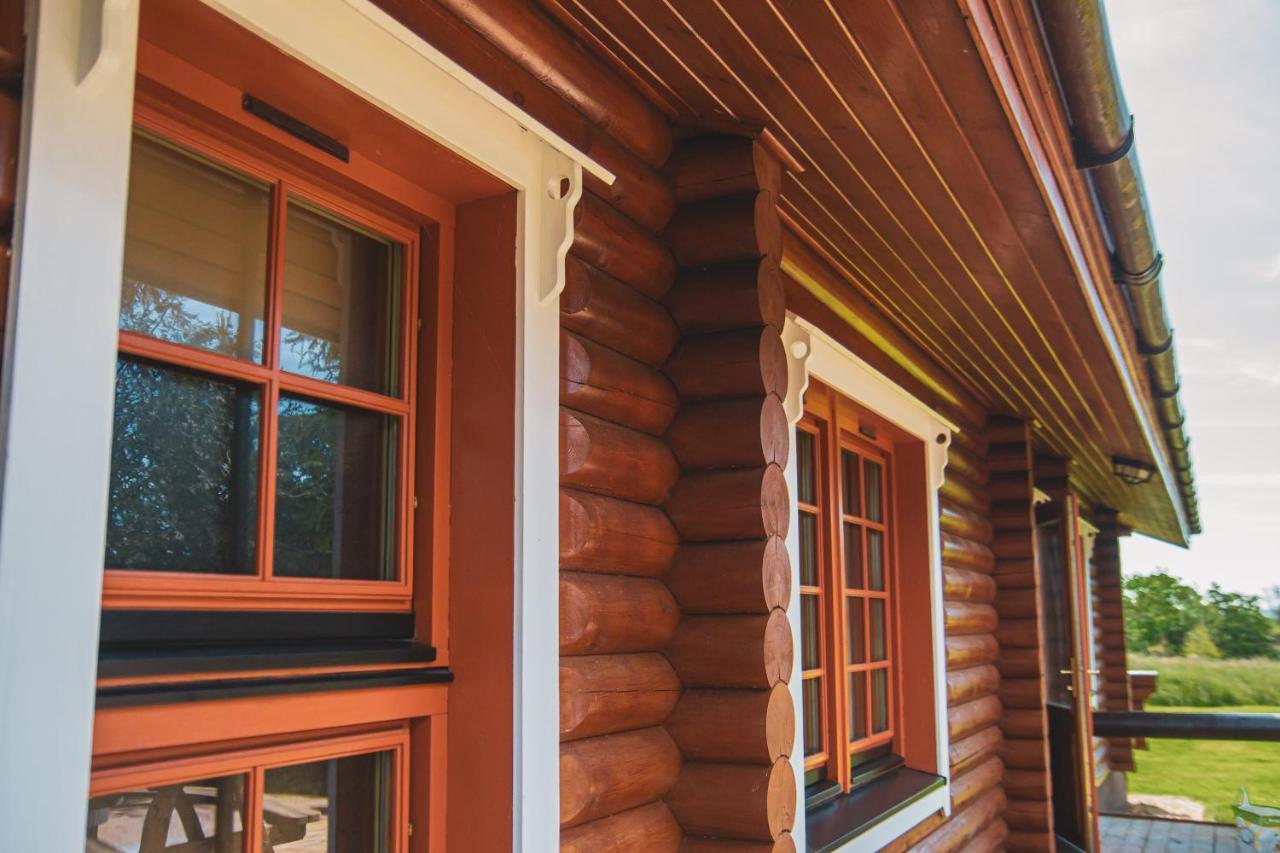 Tomatin - Luxury Two Bedroom Log Cabin With Hot Tub Berwick Upon Tweed Εξωτερικό φωτογραφία
