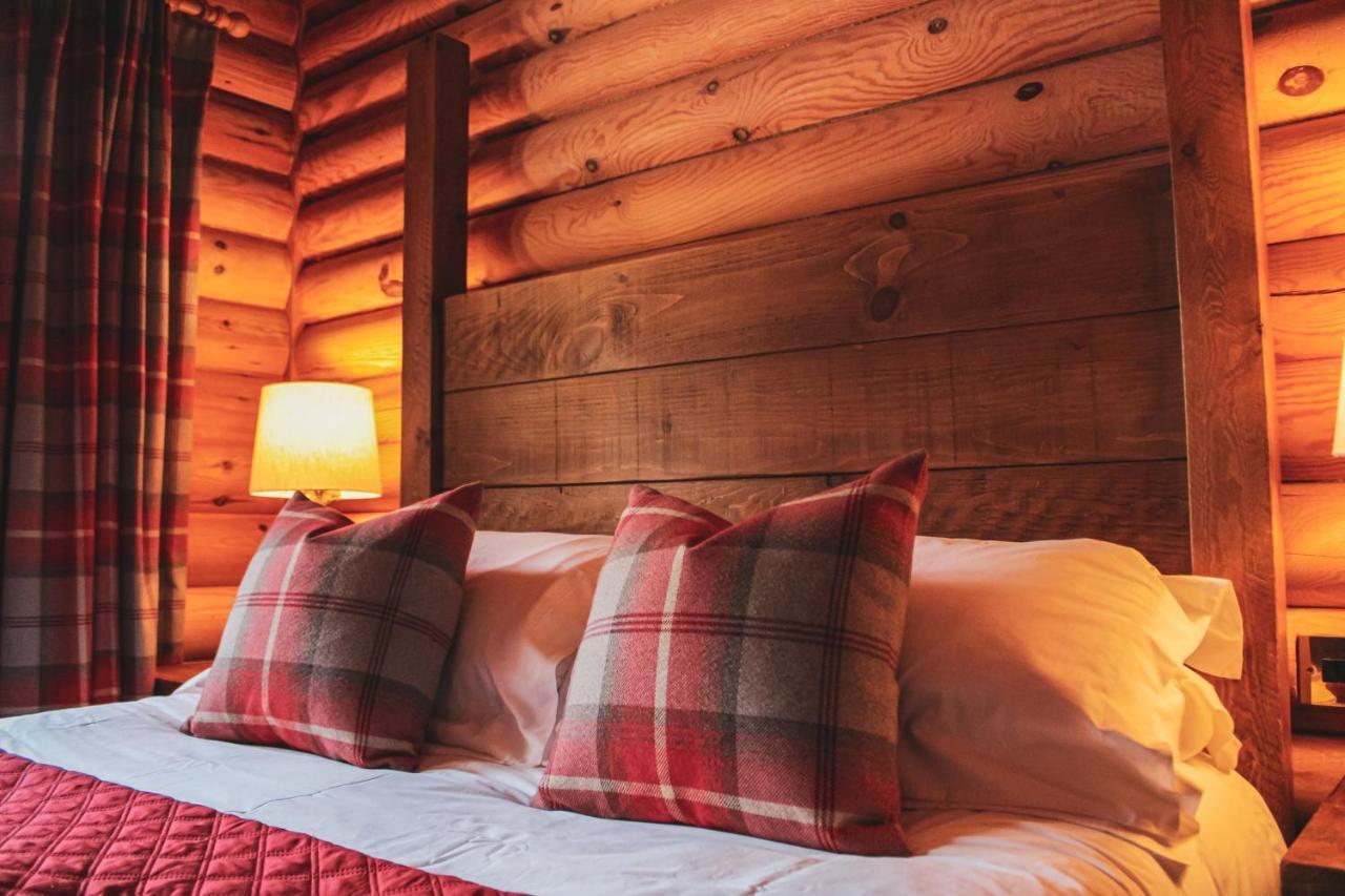 Tomatin - Luxury Two Bedroom Log Cabin With Hot Tub Berwick Upon Tweed Εξωτερικό φωτογραφία