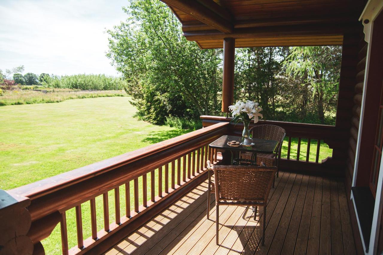 Tomatin - Luxury Two Bedroom Log Cabin With Hot Tub Berwick Upon Tweed Εξωτερικό φωτογραφία